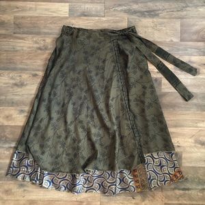 Jack Pot  Of New York Wrap Skirt Womens One Size Patch Design 100% Silk Midi